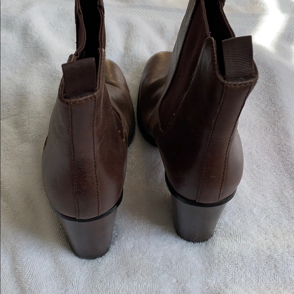 Cole Haan Brown Leather Heel Boots size 9 - Picture 11 of 13